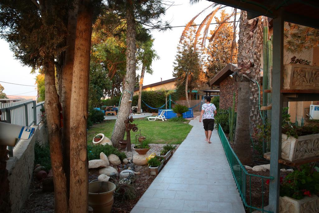 Desert Bird Guest House Arad Exterior foto